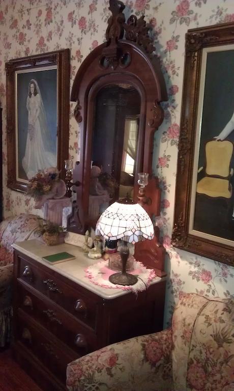 2439 Fairfield "A Bed And Breakfast" シュリーブポート 部屋 写真