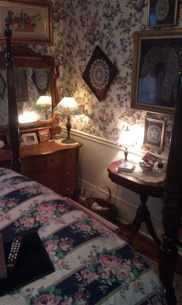 2439 Fairfield "A Bed And Breakfast" シュリーブポート エクステリア 写真
